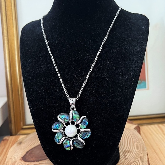 Stunning Vintage Abalone Pearl Silver Tone Flower Necklace Israel - Picture 1 of 6